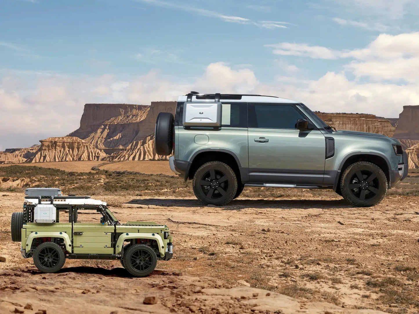 Land Rover Defender (2573 peças)