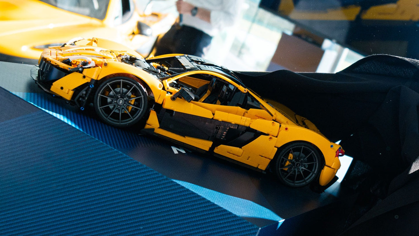 McLaren P1 (3893 peças)